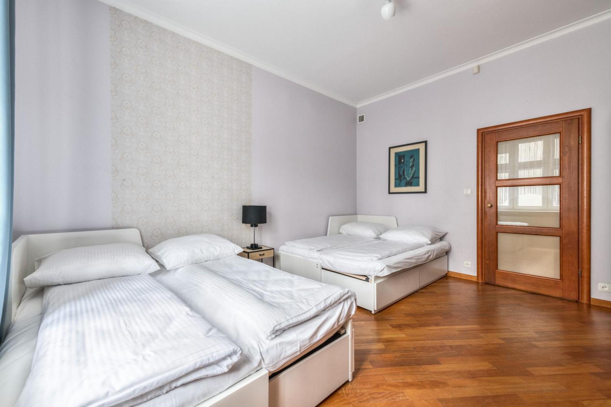 Dr - Harbor Apartment